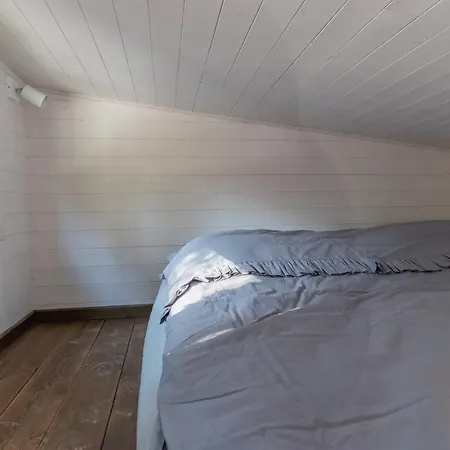 Holiday home Tiny House W Camp Goracy Potok *
